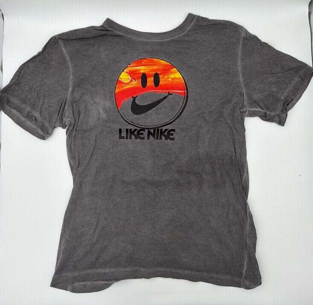 Nike Like Nike Smiley Face Graphic T-Shirt Grey Size M